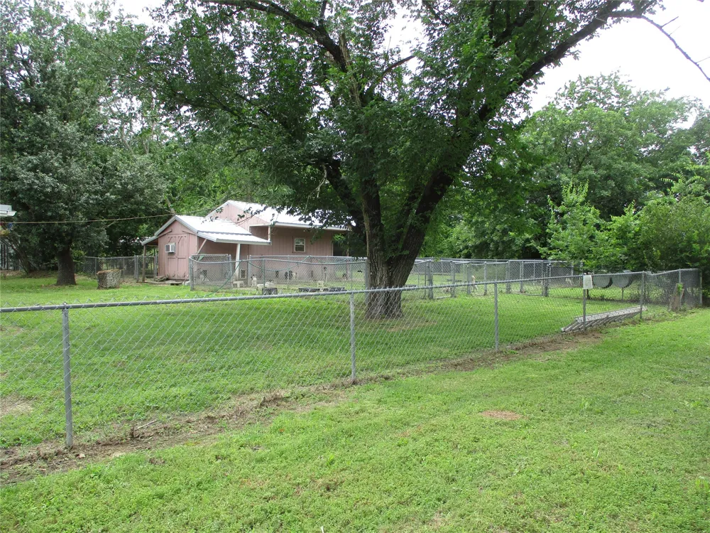 1026 County Road 1145 No City, TX 75472