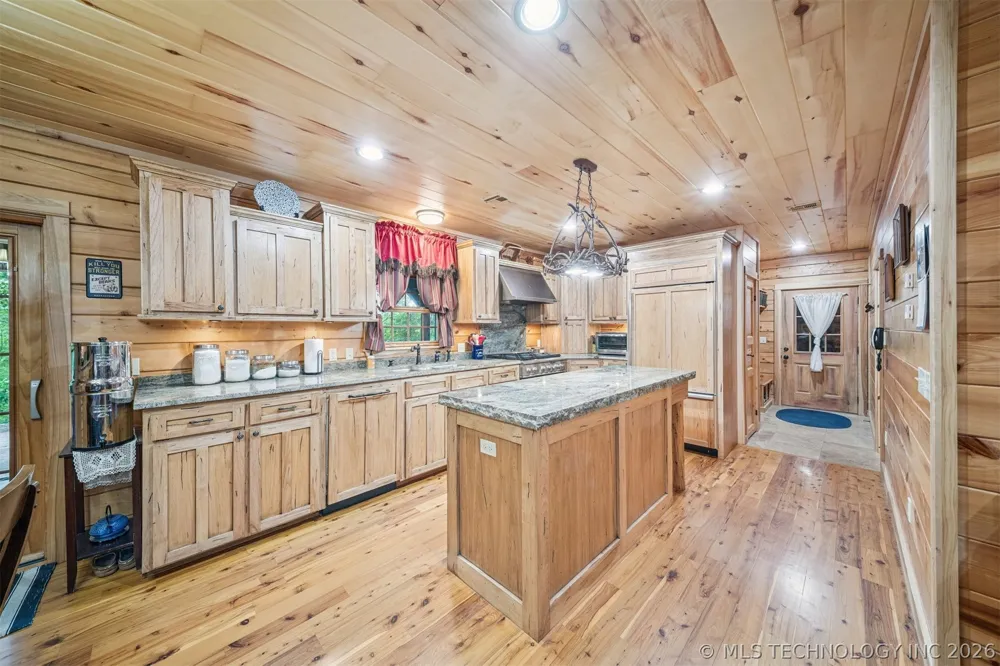15172 S 4203 ROAD Claremore, OK 74017