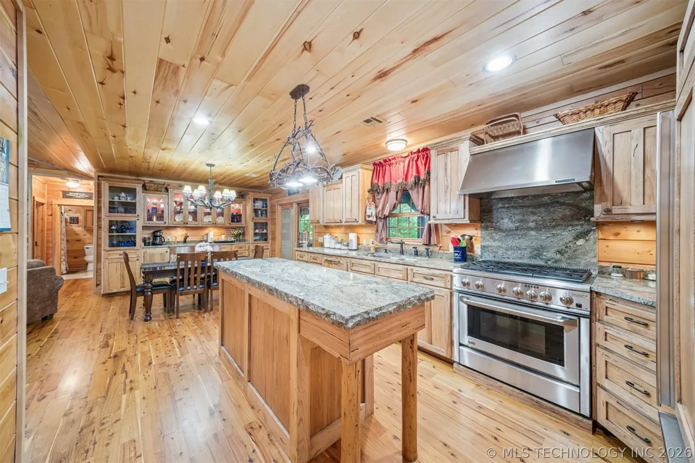 15172 S 4203 ROAD Claremore, OK 74017