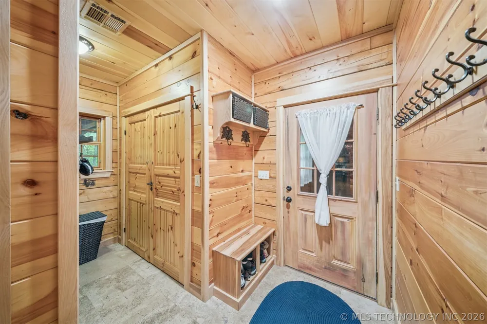 15172 S 4203 ROAD Claremore, OK 74017
