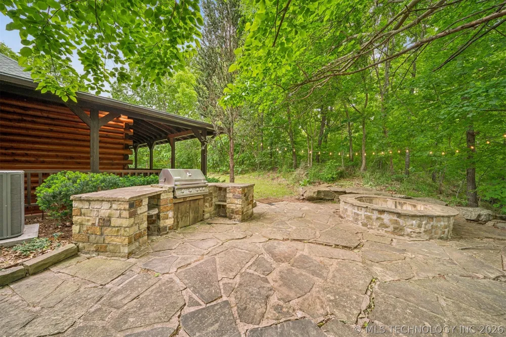 15172 S 4203 ROAD Claremore, OK 74017