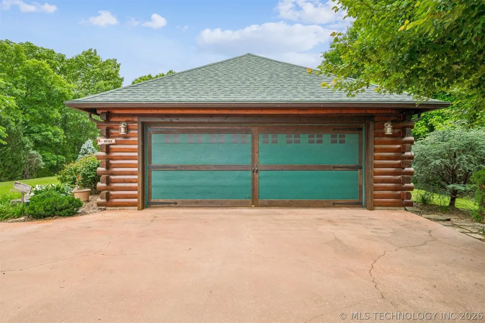 15172 S 4203 ROAD Claremore, OK 74017