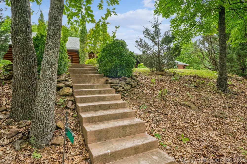 15172 S 4203 ROAD Claremore, OK 74017