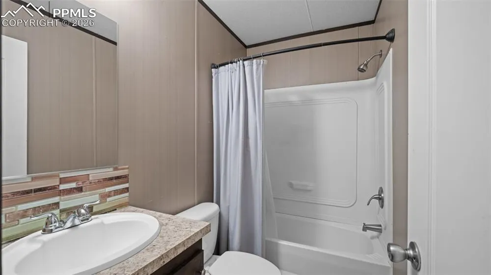 140 ELLICOTT Highway Calhan, CO 80808