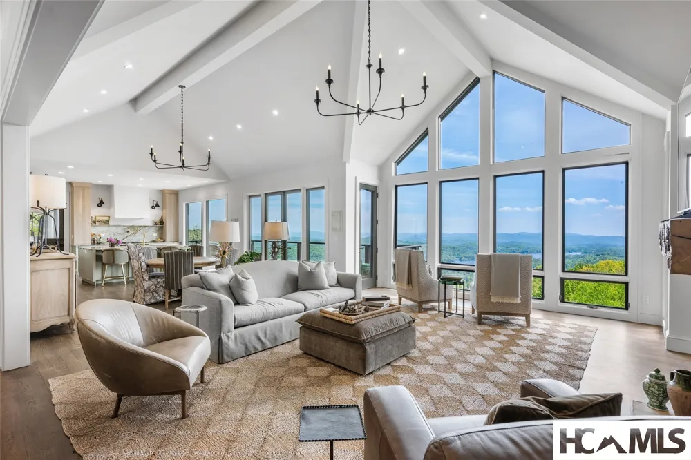 96 Moltz Court Lake Toxaway, NC 28747