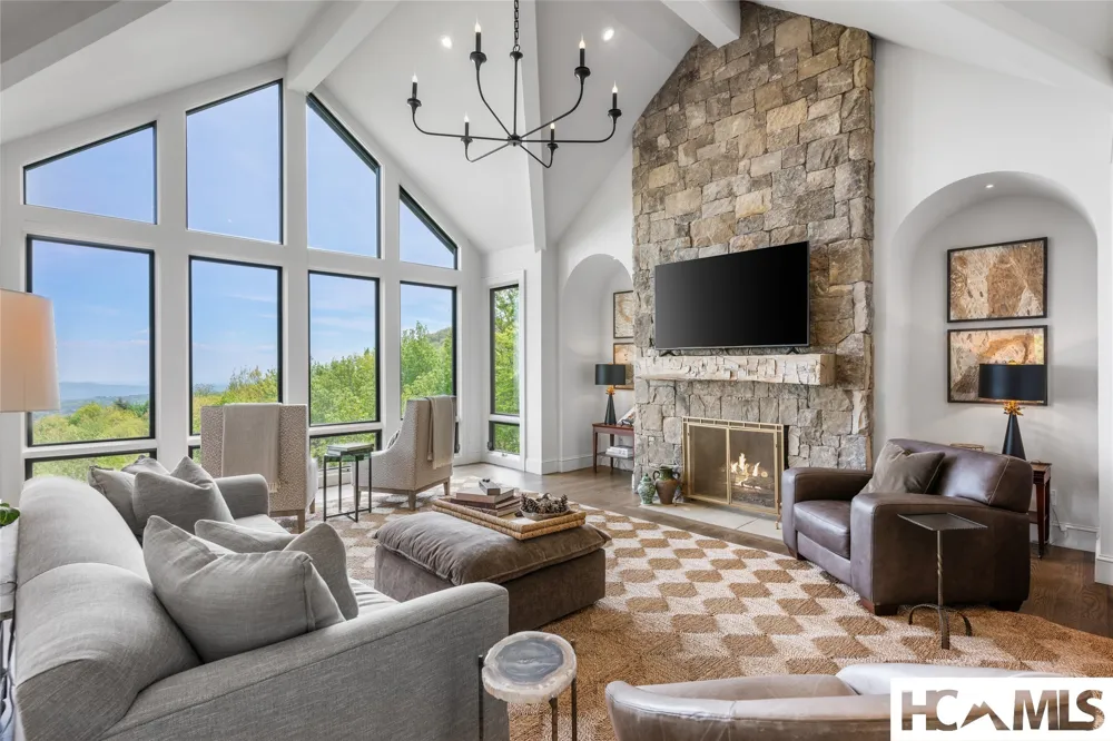 96 Moltz Court Lake Toxaway, NC 28747