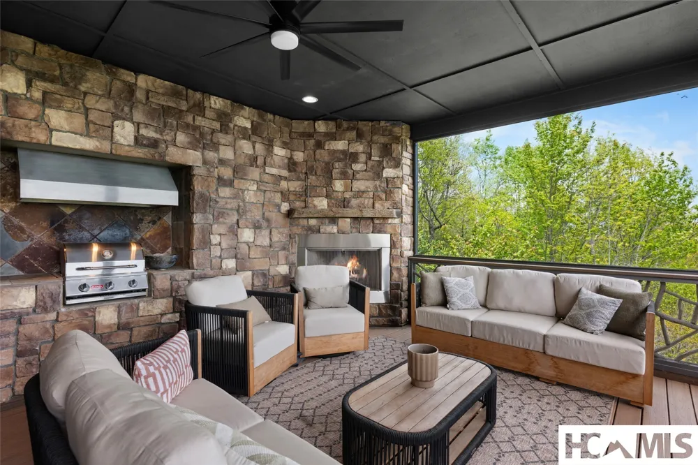 96 Moltz Court Lake Toxaway, NC 28747