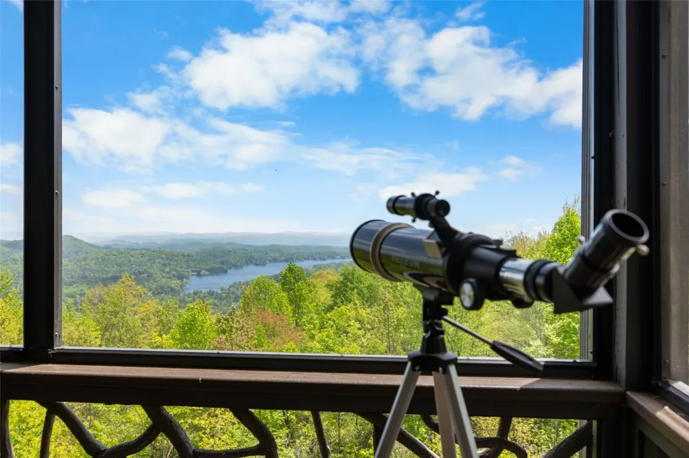 96 Moltz Court Lake Toxaway, NC 28747
