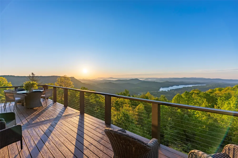 96 Moltz Court Lake Toxaway, NC 28747
