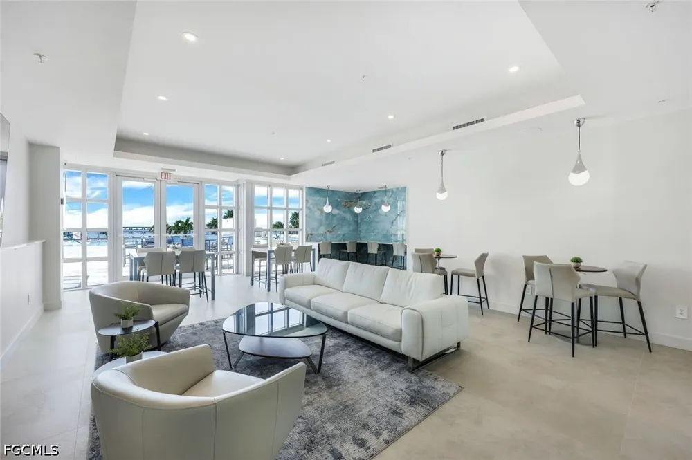 Oasis Grand Boulevard #801 Fort Myers, FL 33916