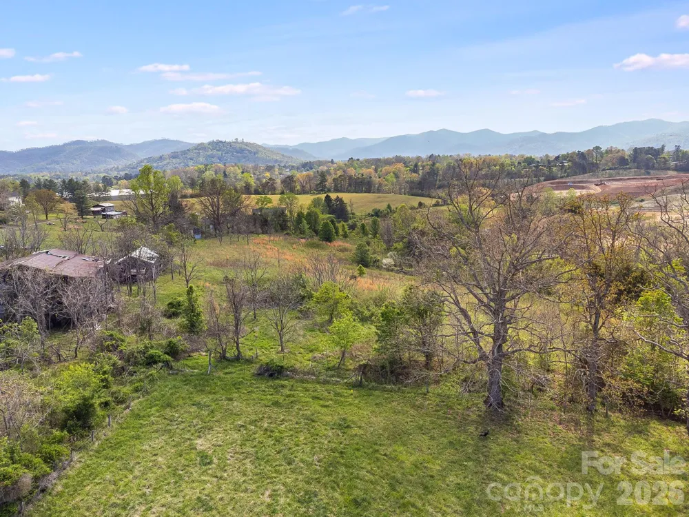 47 Gill Branch Road Weaverville, NC 28787