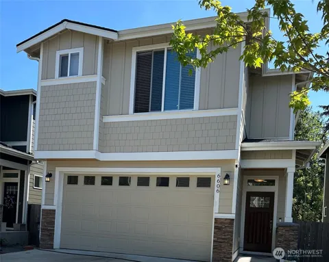 6606 Kayak Place NW