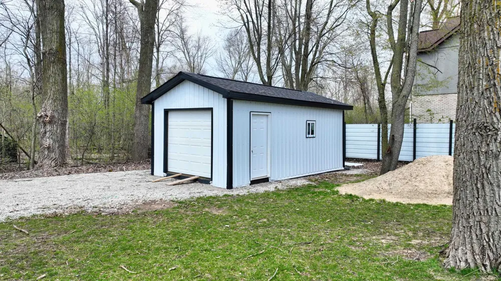 1266 Freeland Road Frankenlust Township, MI 48706