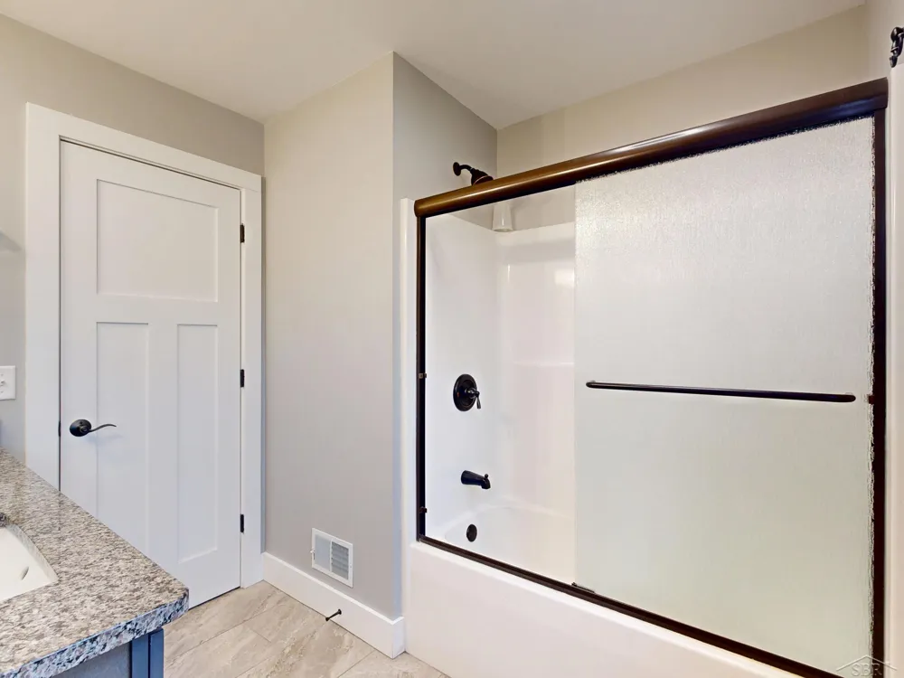 1266 Freeland Road Frankenlust Township, MI 48706