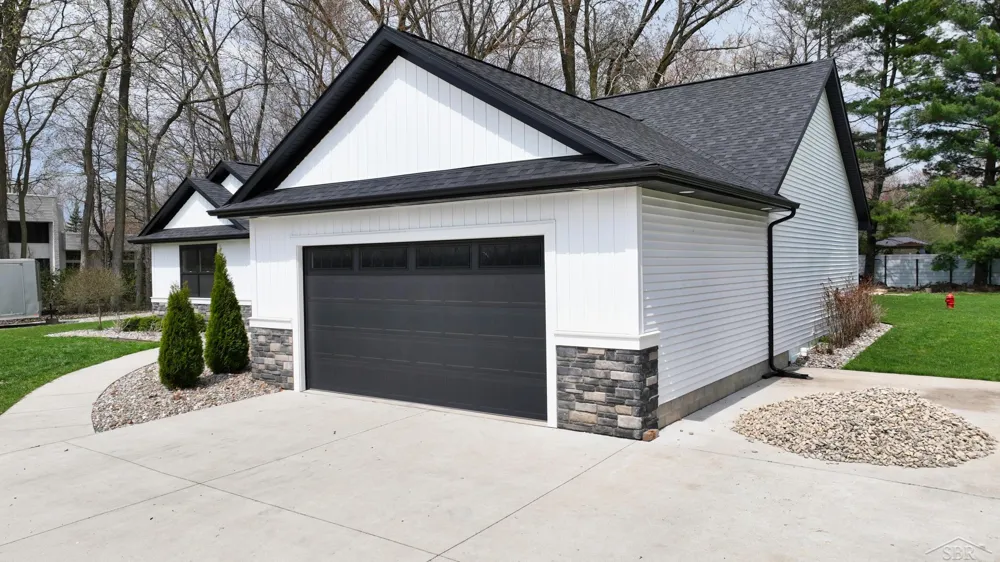 1266 Freeland Road Frankenlust Township, MI 48706