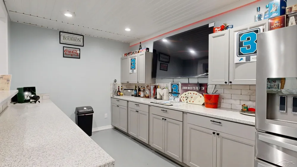 1266 Freeland Road Frankenlust Township, MI 48706