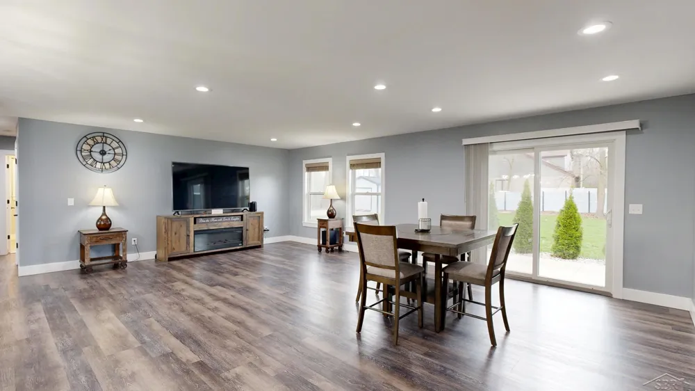 1266 Freeland Road Frankenlust Township, MI 48706