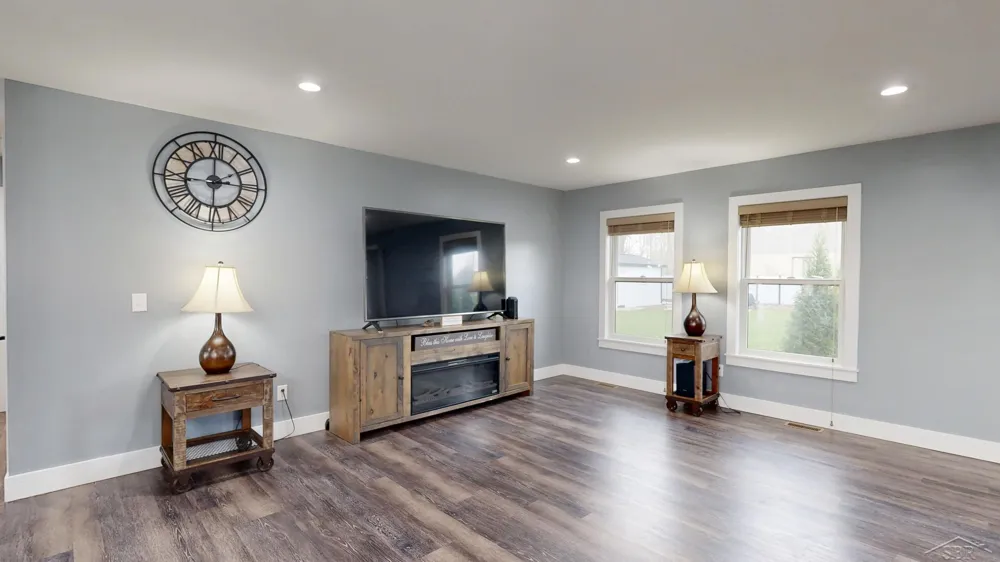 1266 Freeland Road Frankenlust Township, MI 48706