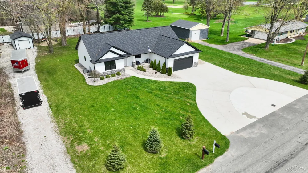 1266 Freeland Road Frankenlust Township, MI 48706
