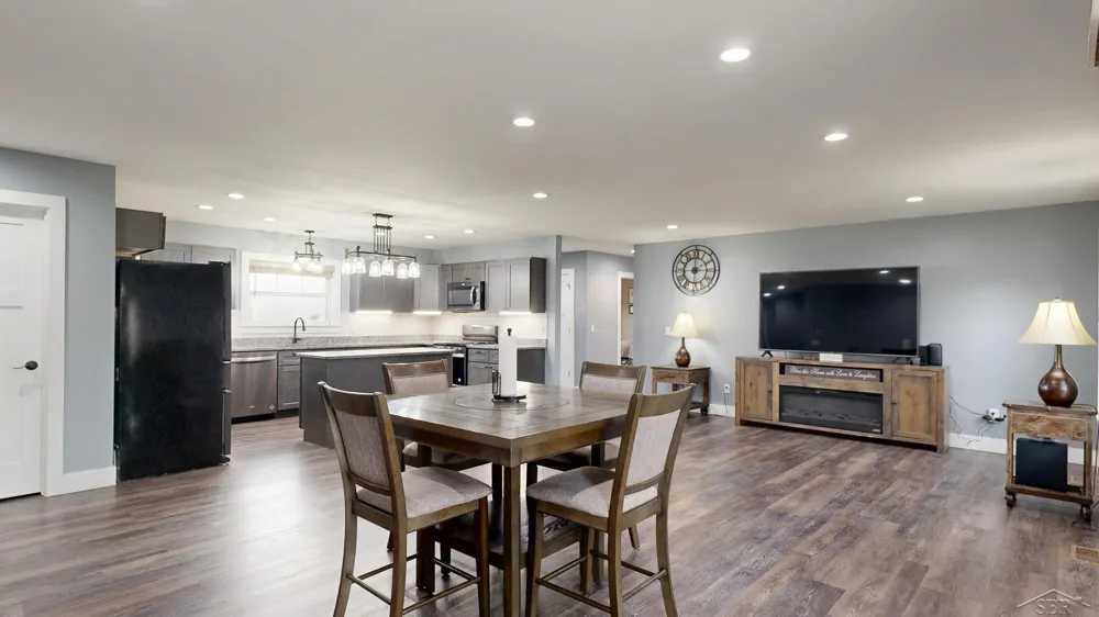 1266 Freeland Road Frankenlust Township, MI 48706
