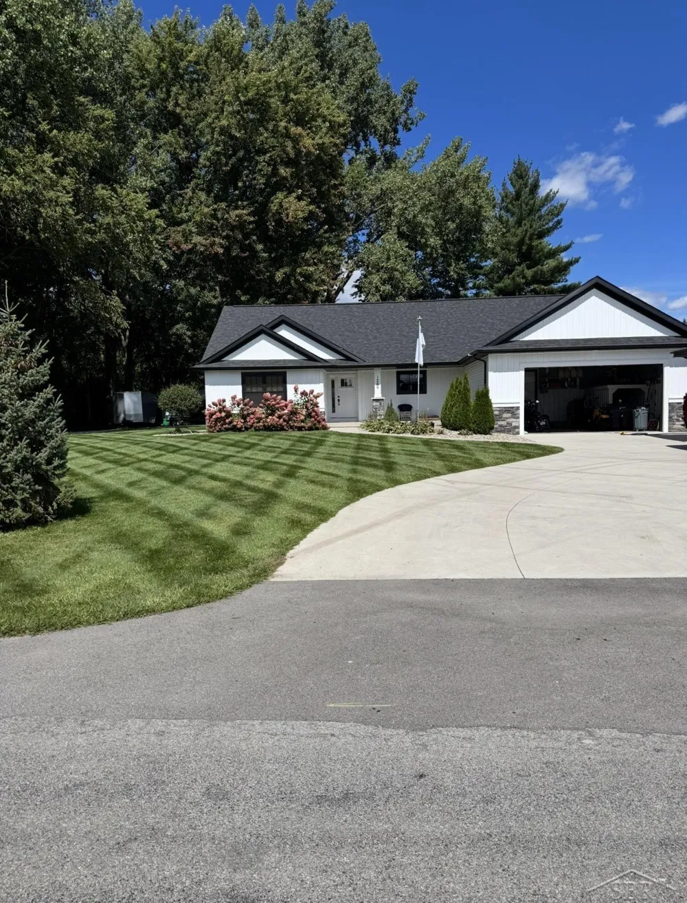 1266 Freeland Road Frankenlust Township, MI 48706