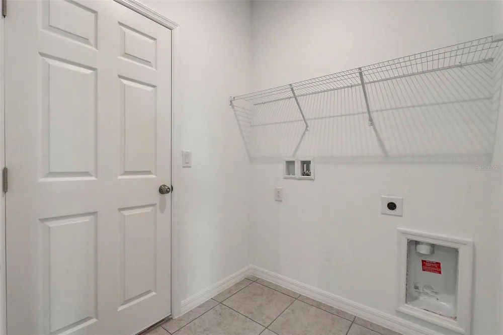 9221 HARRIS HAWK DRIVE Leesburg, FL 34788