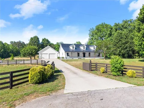 6147 Dahlonega Highway