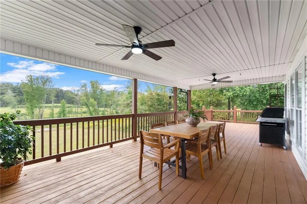 6147 Dahlonega Highway Clermont, GA 30527