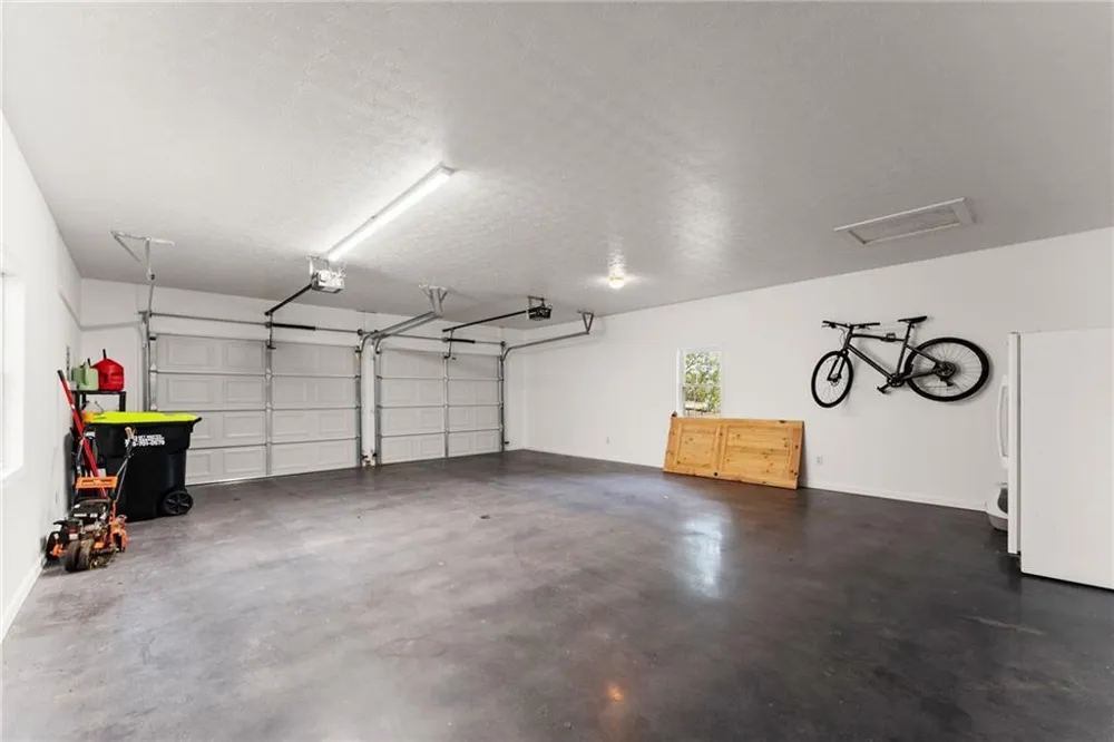 6147 Dahlonega Highway Clermont, GA 30527