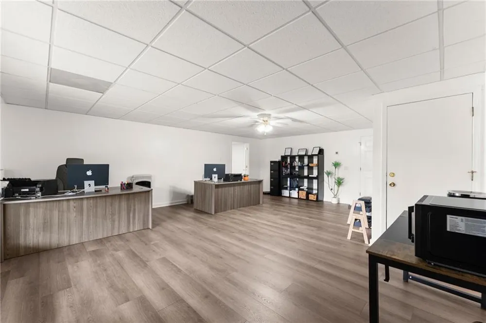 6147 Dahlonega Highway Clermont, GA 30527
