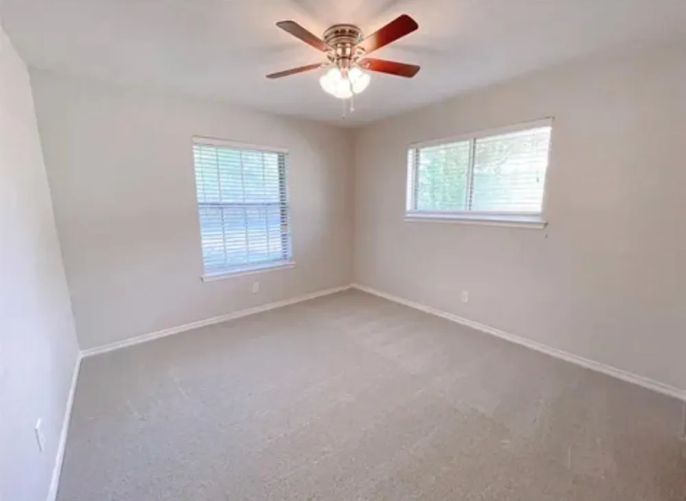 1940 Shady Glen Lane Dallas, TX 75232