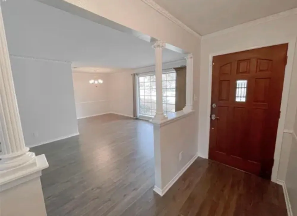 1940 Shady Glen Lane Dallas, TX 75232