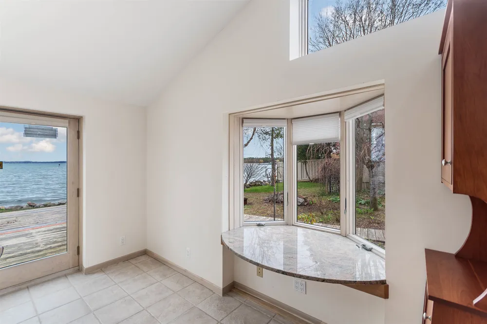 5271 US-31 N Acme Township, MI 49690