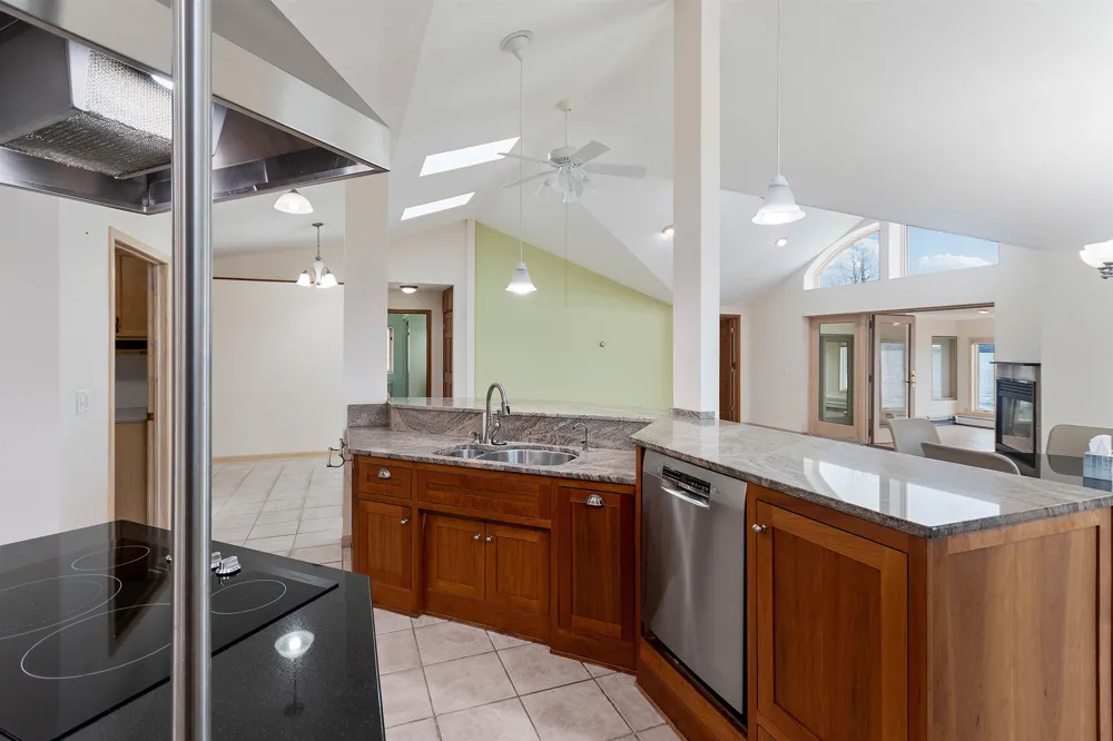 5271 US-31 N Acme Township, MI 49690