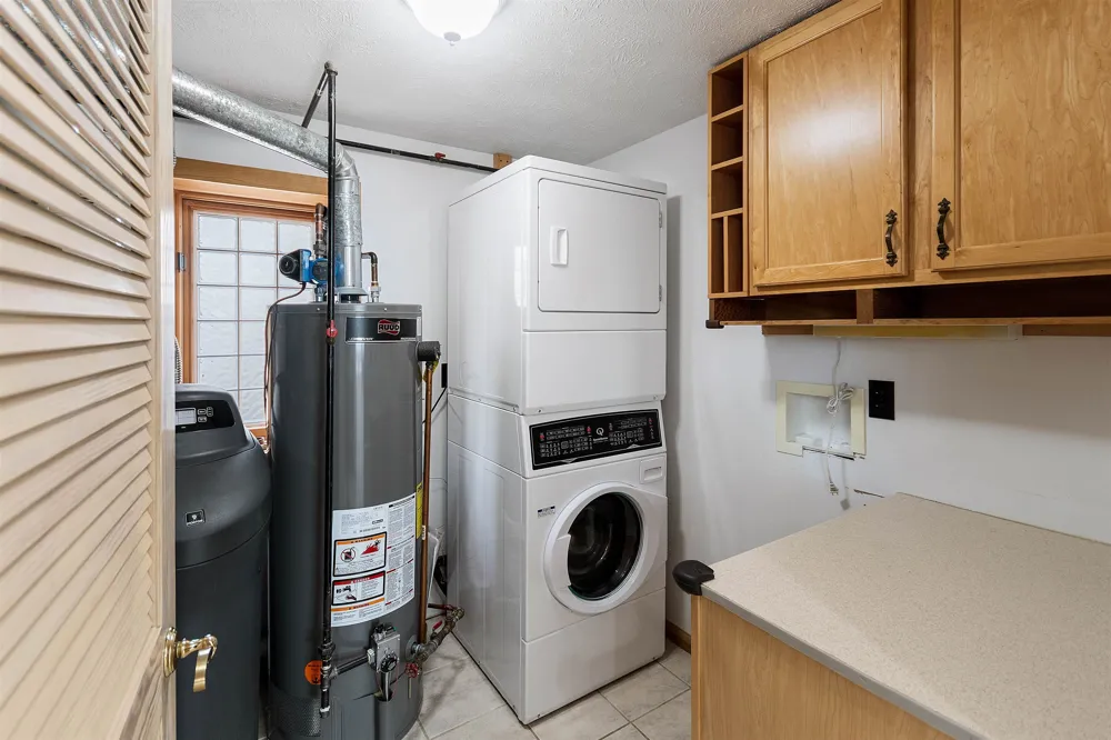 5271 US-31 N Acme Township, MI 49690