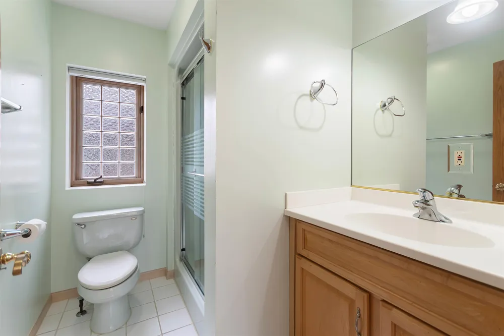 5271 US-31 N Acme Township, MI 49690