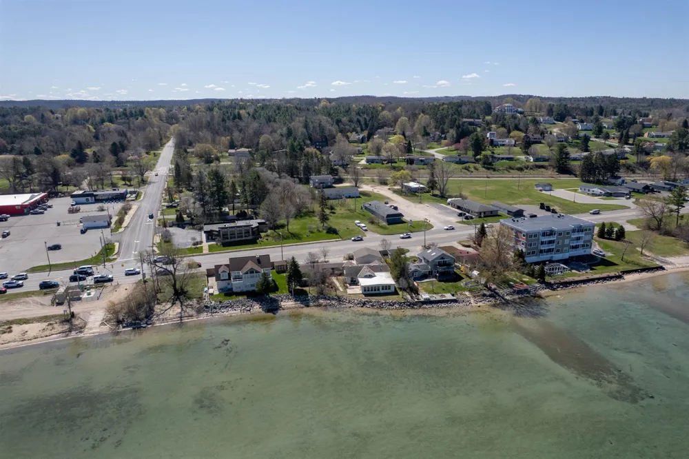 5271 US-31 N Acme Township, MI 49690