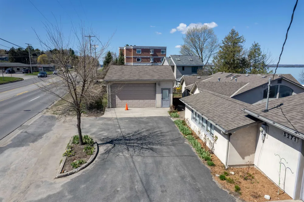 5271 US-31 N Acme Township, MI 49690
