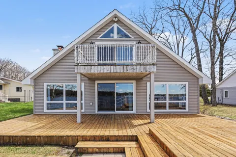 8006 Lakeside Boulevard