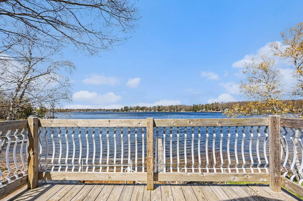 8006 Lakeside Boulevard Plainfield Township, MI 48739