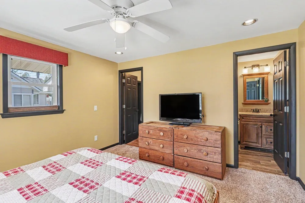 8006 Lakeside Boulevard Plainfield Township, MI 48739