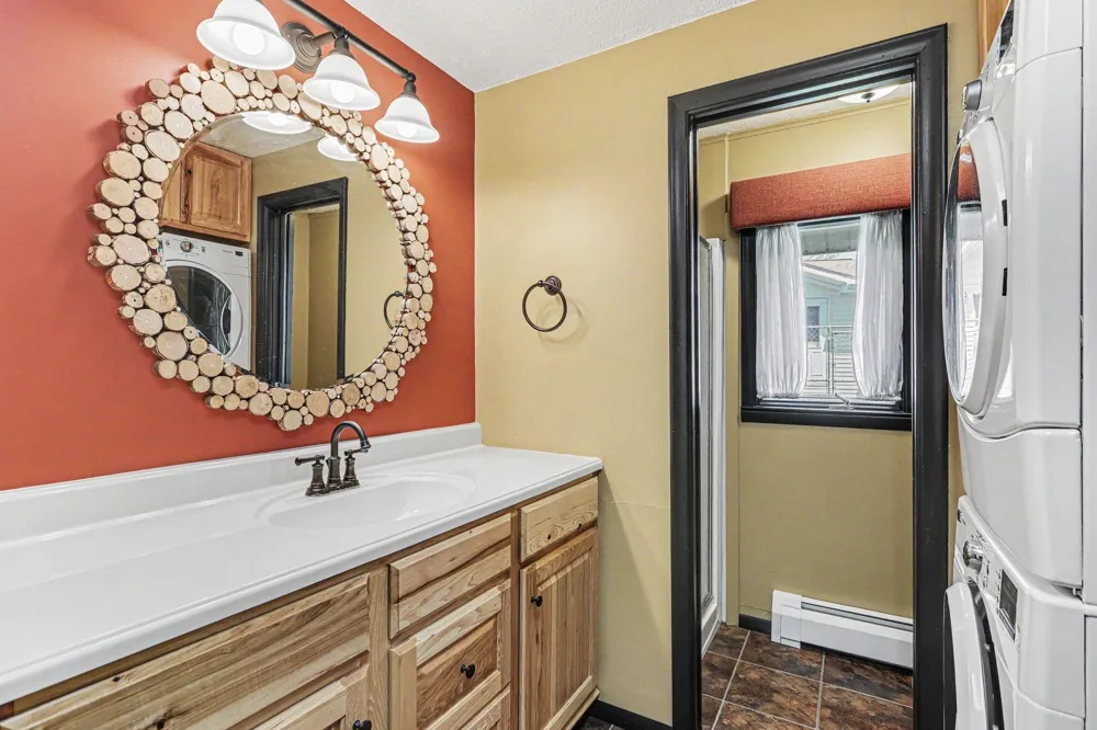 8006 Lakeside Boulevard Plainfield Township, MI 48739