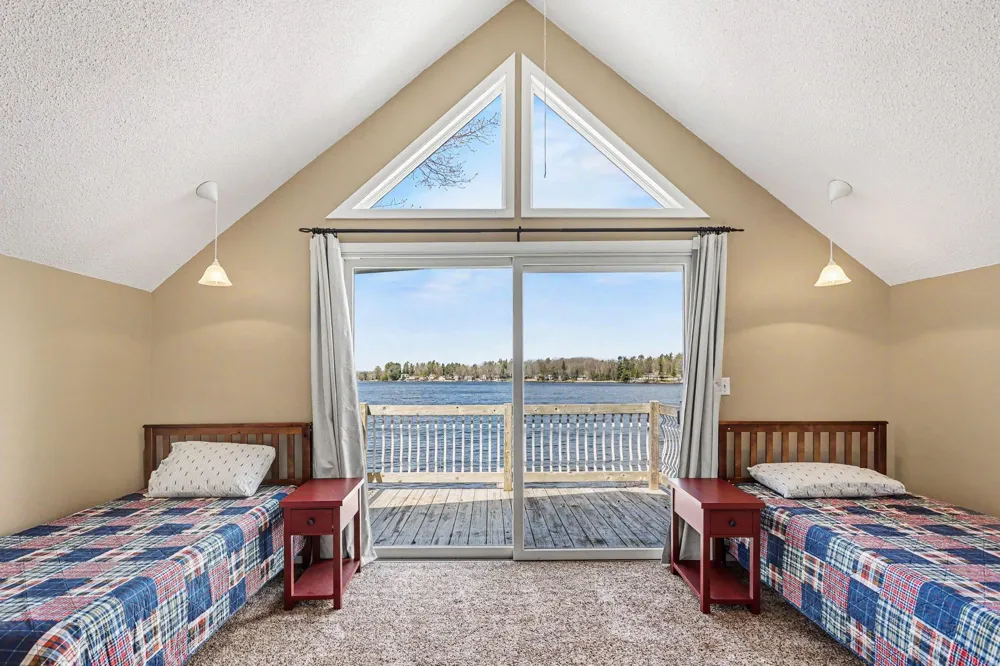 8006 Lakeside Boulevard Plainfield Township, MI 48739