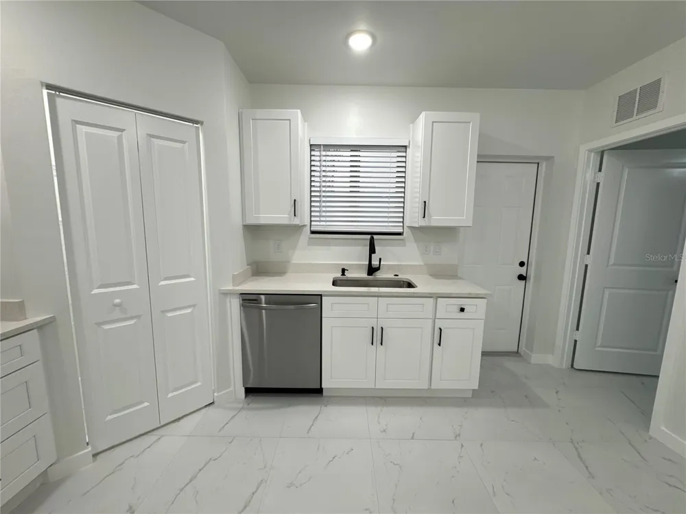 1775 GLENWAY COURT Fort Myers, FL 33916