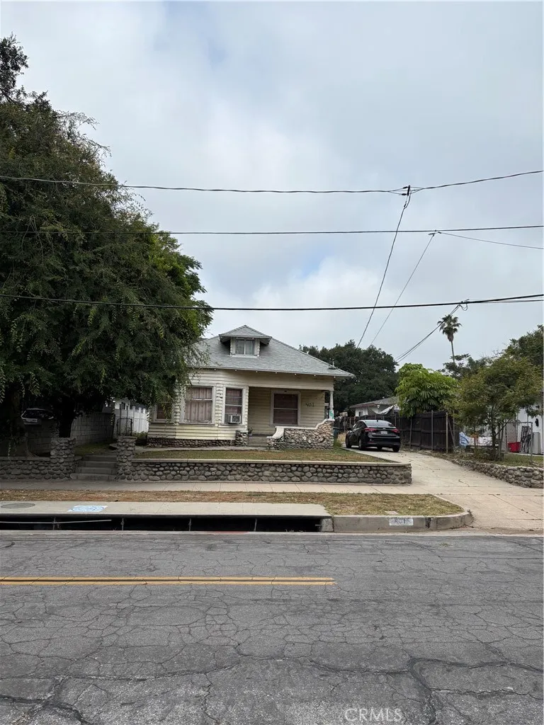 401 Chester Avenue Pasadena, CA 91106