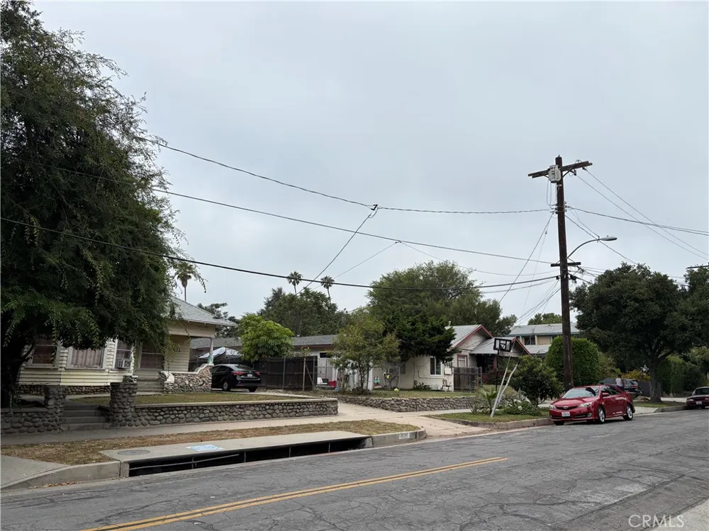 401 Chester Avenue Pasadena, CA 91106