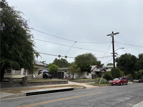 401 Chester Avenue