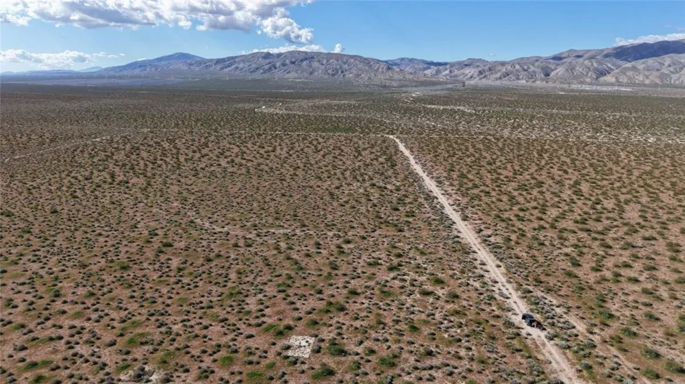 Collins Street Mojave, CA 93501