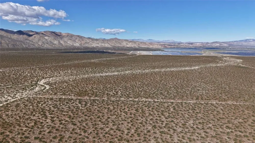 Collins Street Mojave, CA 93501