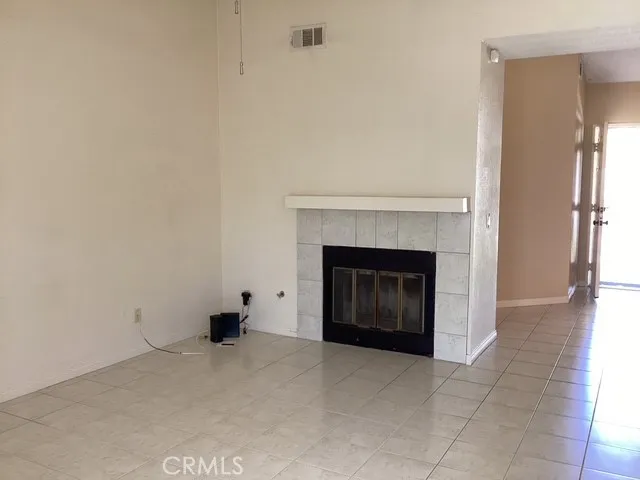 3522 W Avenue J2 Lancaster, CA 93536